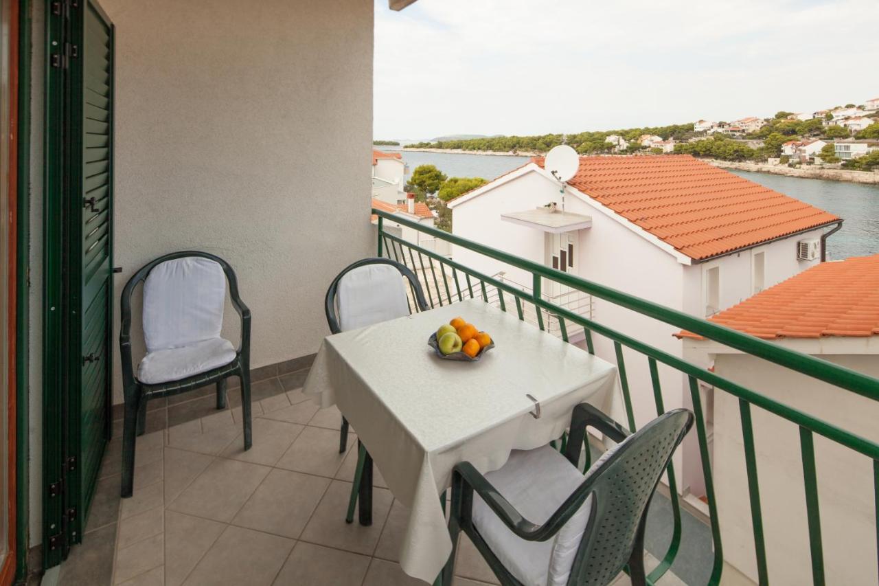 Apartments By The Sea Bilo, Primosten - 4191 Exteriér fotografie